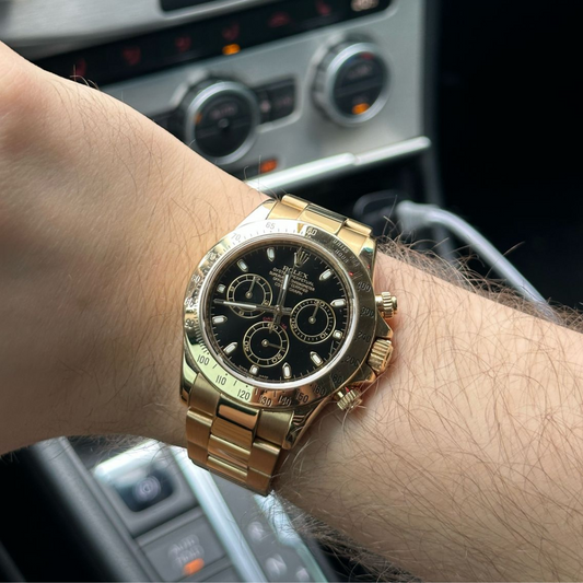ROLEX DAYTONA YELLOW GOLD FUNDO PRETO